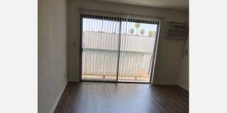 1111 S Oxford Ave Gallery 3