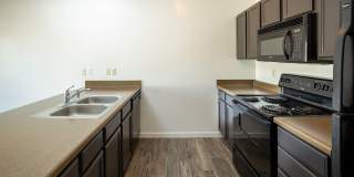 Wilshire Place Apartments Gallery 32