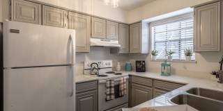 Algarita Lakeside Gallery 1