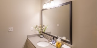 RiverHaus Gallery 13