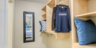 Uptown East Gallery 17