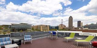 1440 Locust Gallery 20