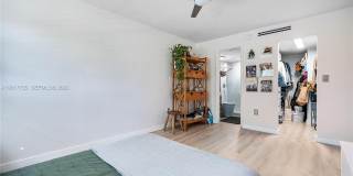 1900 Meridian Ave Gallery 12