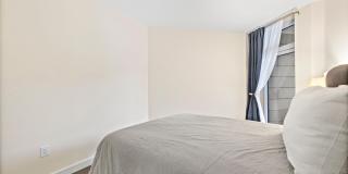 15 Morris Avenue Gallery 22