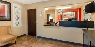 Roanoke - Airport Gallery 5