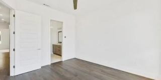 223 16th Street NW Gallery 25