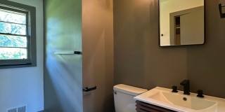 Updated 3 Bedroom House on the Eastside Gallery 21