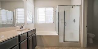 4 BEDROOM HOUSE IN HENDERSON!! Gallery 15