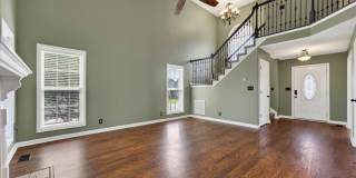 Pet Friendly Three Bedroom! Gallery 10