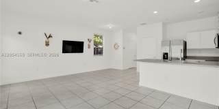 1161 SW 8th Ave Gallery 4