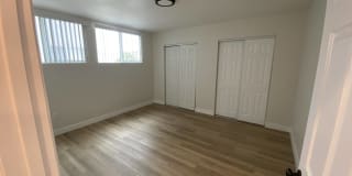 The Brentwood Collection Gallery 21
