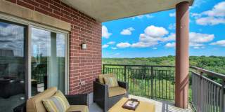 301 Riverwalk Place Gallery 17