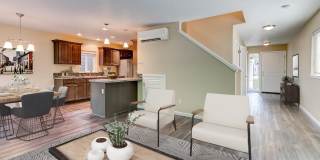 MOVE IN SPECIAL! $1000 OFF! Beautiful Single Family Home! Close to Downtown Hillsboro! Gallery 1