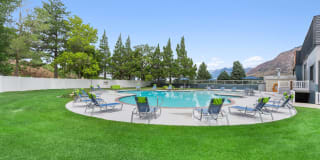 Cliffs at Canyon Ridge Gallery 50