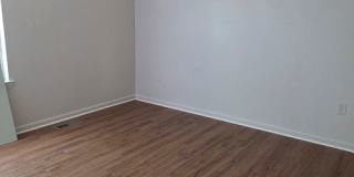 Act Fast! 2 Bedroom Townhome In Columbia Gallery 19
