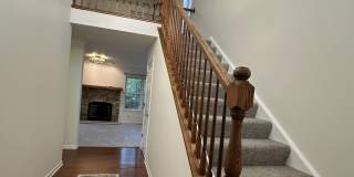 560 Lancaster Dr Gallery 2