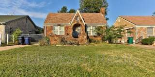 2213 N Hood Street Gallery 1