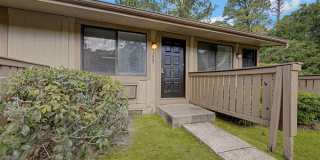 Pelican Pointe Apartments Gallery 13