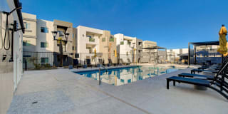 Maverick Gallery 130