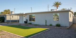2205 W Cambridge Avenue Gallery 1