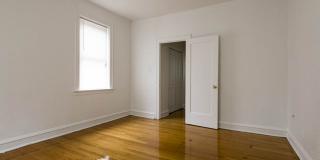 1735 W 79th Street Gallery 3