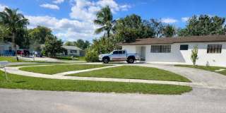 15761 SW 303rd St Gallery 1