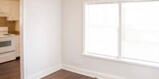 2 BR/2BA | Newly Renovated Single Family Home | Additional Storage| In North Knoxville! Gallery 14