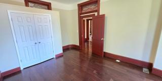 804 HOLLINS Street Gallery 24