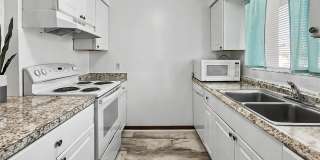 2752 HIDDEN LAKE Boulevard Gallery 7