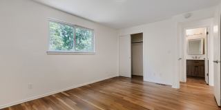 Beautiful 3-Bedroom Home with Large Backyard & Mountain Views Gallery 18