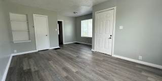 1 Bedroom, 1 Bathroom Duplex Apartment Gallery 4
