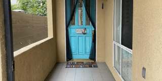 SPACIOUS 3BR/2.5BA EASTSIDE TOWNHOME FOR LEASE Gallery 3
