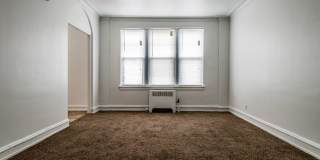 6751 S Jeffery Apartments Gallery 16