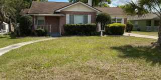 3 Bed / 2 Bath Home in North Lakeland – Spacious Yard & Great Location Gallery 1