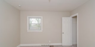 927 South Plum Street Gallery 7