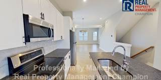 Bright & Open End Unit Townhome Bright & Open End Unit Townhome Gallery 14