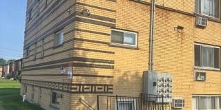 1br apartment on busline Gallery 1