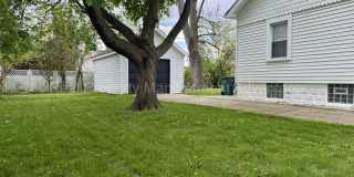 Complete Ferndale Renovation - 4 Bedrooms and Two Full Bathrooms! Gallery 32