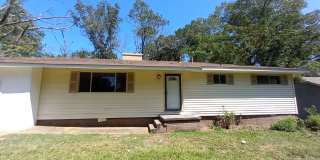 306 N Southland Dr. PEAK Gallery 1