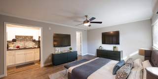 220 West Alabama Apartments Gallery 9