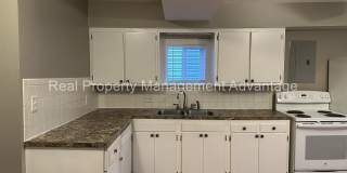 Cute Three-Bedroom with Large Deck! Gallery 8