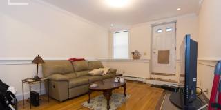 Garden level 3 bed in Allston Gallery 3