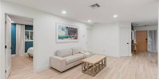 2412 La Salle Avenue Gallery 46