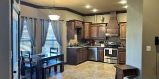 7065 Mcleod Drive Gallery 9