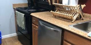 5293 Vineland Road Gallery 1