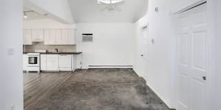 75 Maxwell Avenue Gallery 8