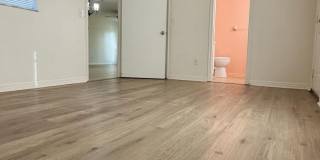7402 LAKELAND Boulevard Gallery 13