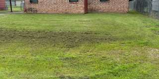 Three Bed/One BathHome/Freshly Painted/Fenced Yard Gallery 1