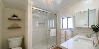 Fully Furnished Alta Heights Retreat | Walk to Downtown Napa Gallery 27