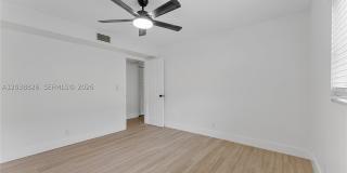 10261 NW 35th St Gallery 8
